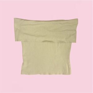 Abercrombie & Fitch Ribbed Off-Shoulder in Light Olive - Size M